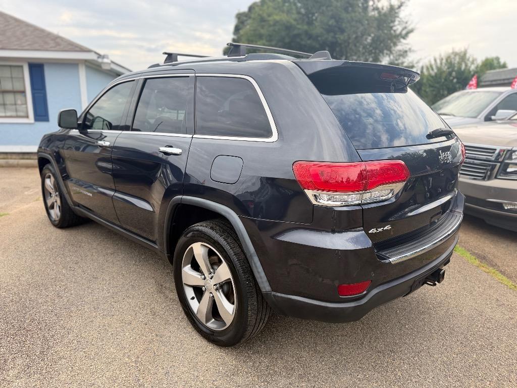 2015 Jeep Cherokee - $13,375