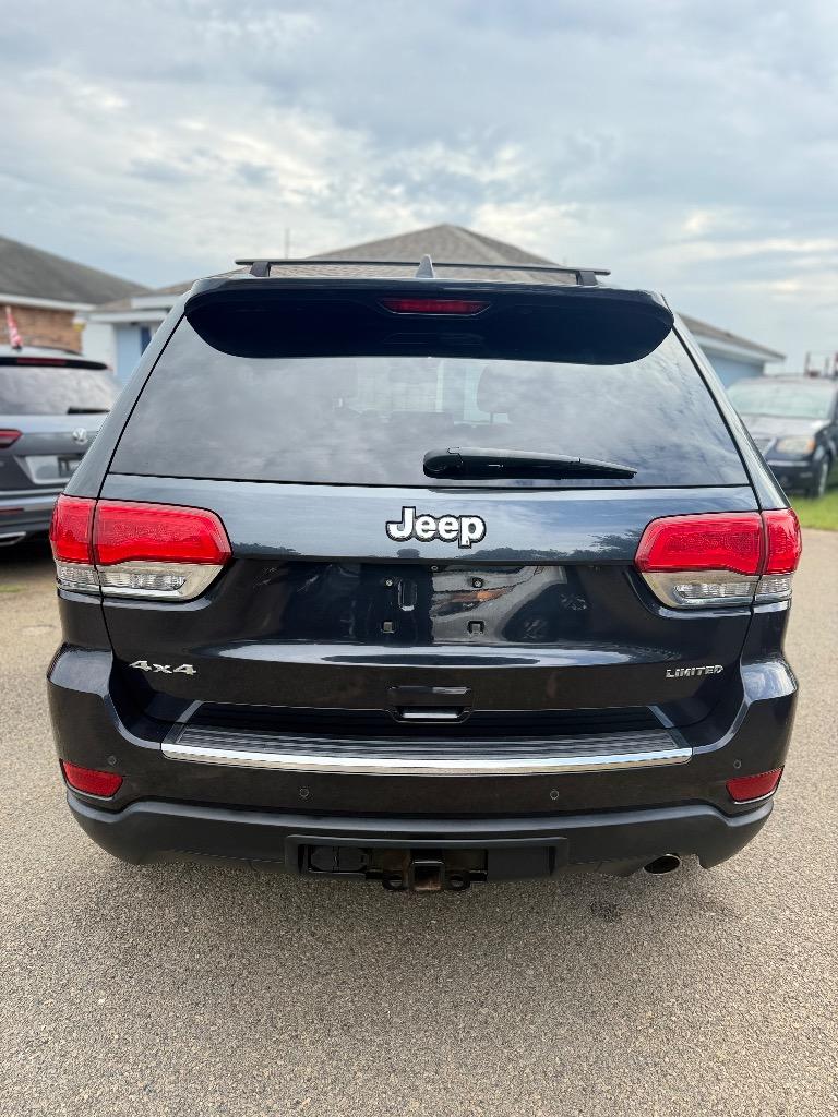 2015 Jeep Cherokee - $13,375