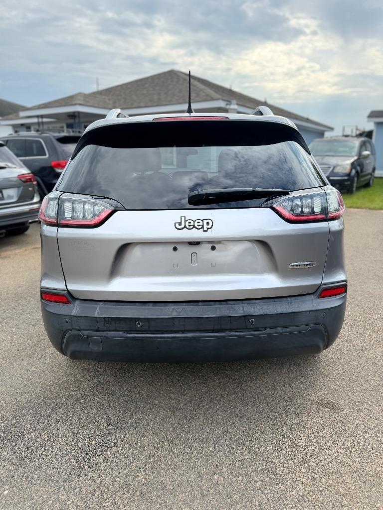 2019 Jeep Cherokee - $9,870