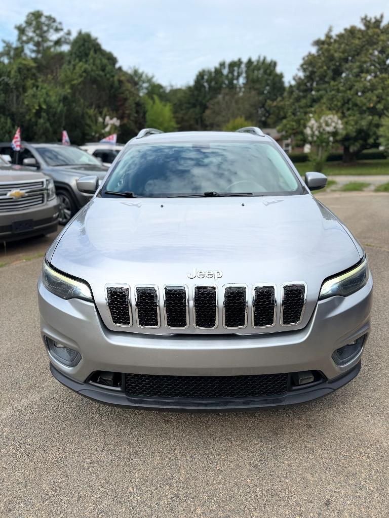 2019 Jeep Cherokee - $9,870