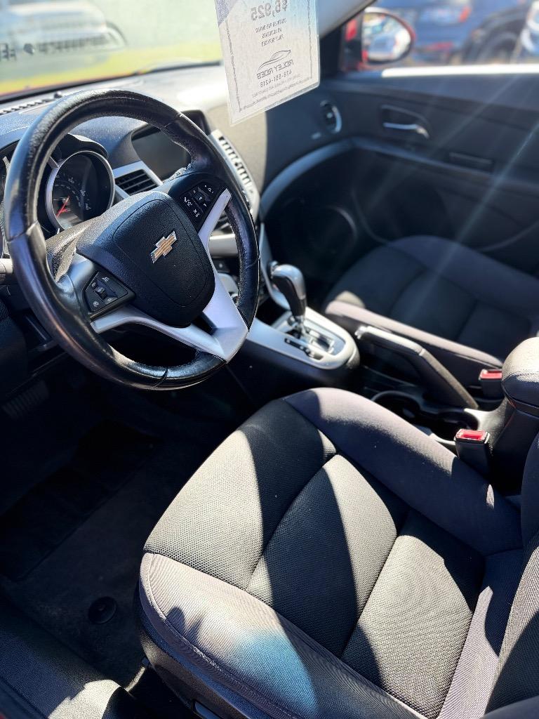 2014 Chevrolet Cruze - $6,925