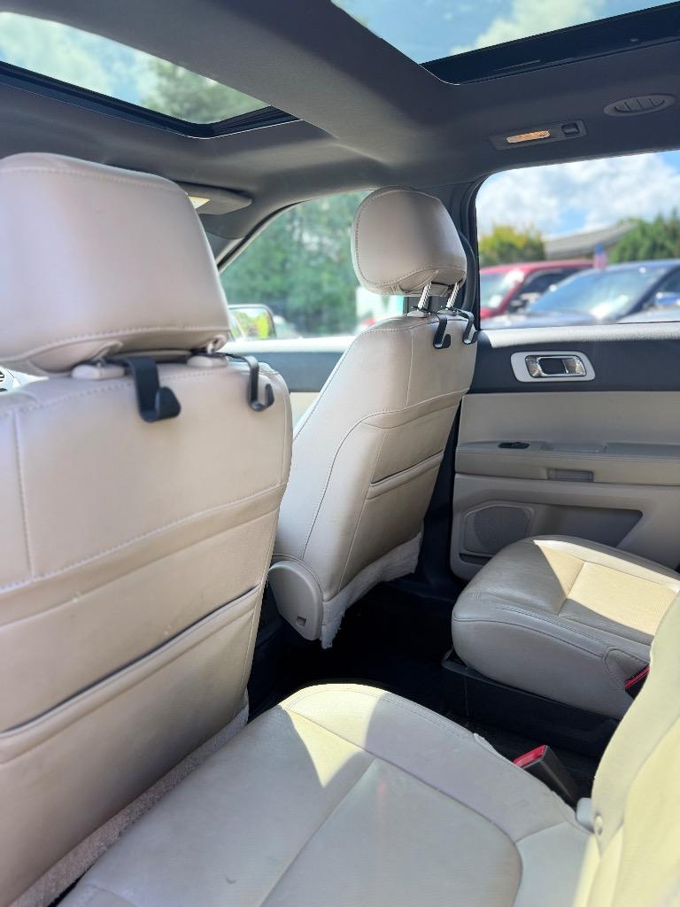 2015 Ford Explorer - $10,499