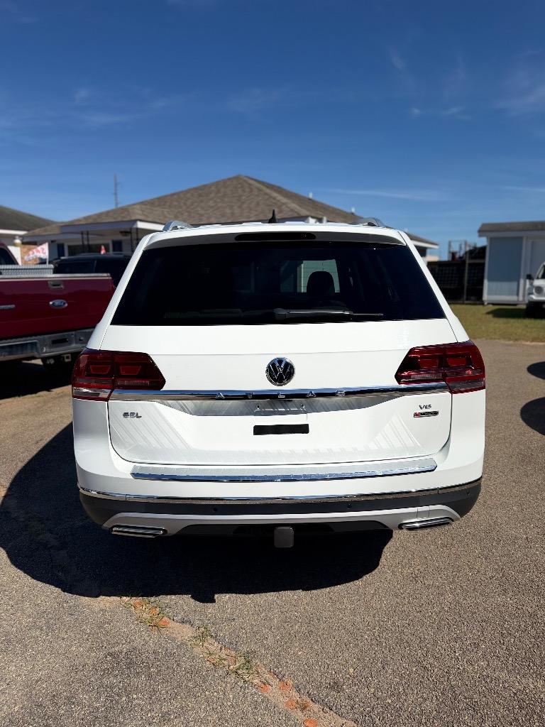 2018 Volkswagen Atlas - $15,225