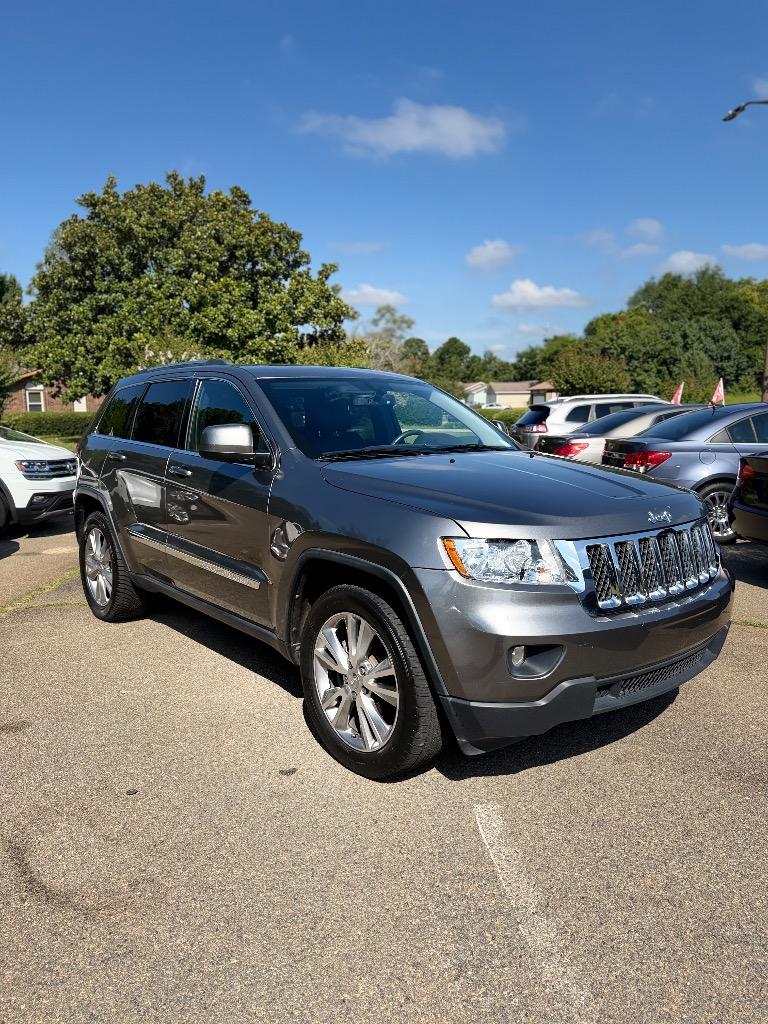 2013 Jeep Cherokee - $9,350