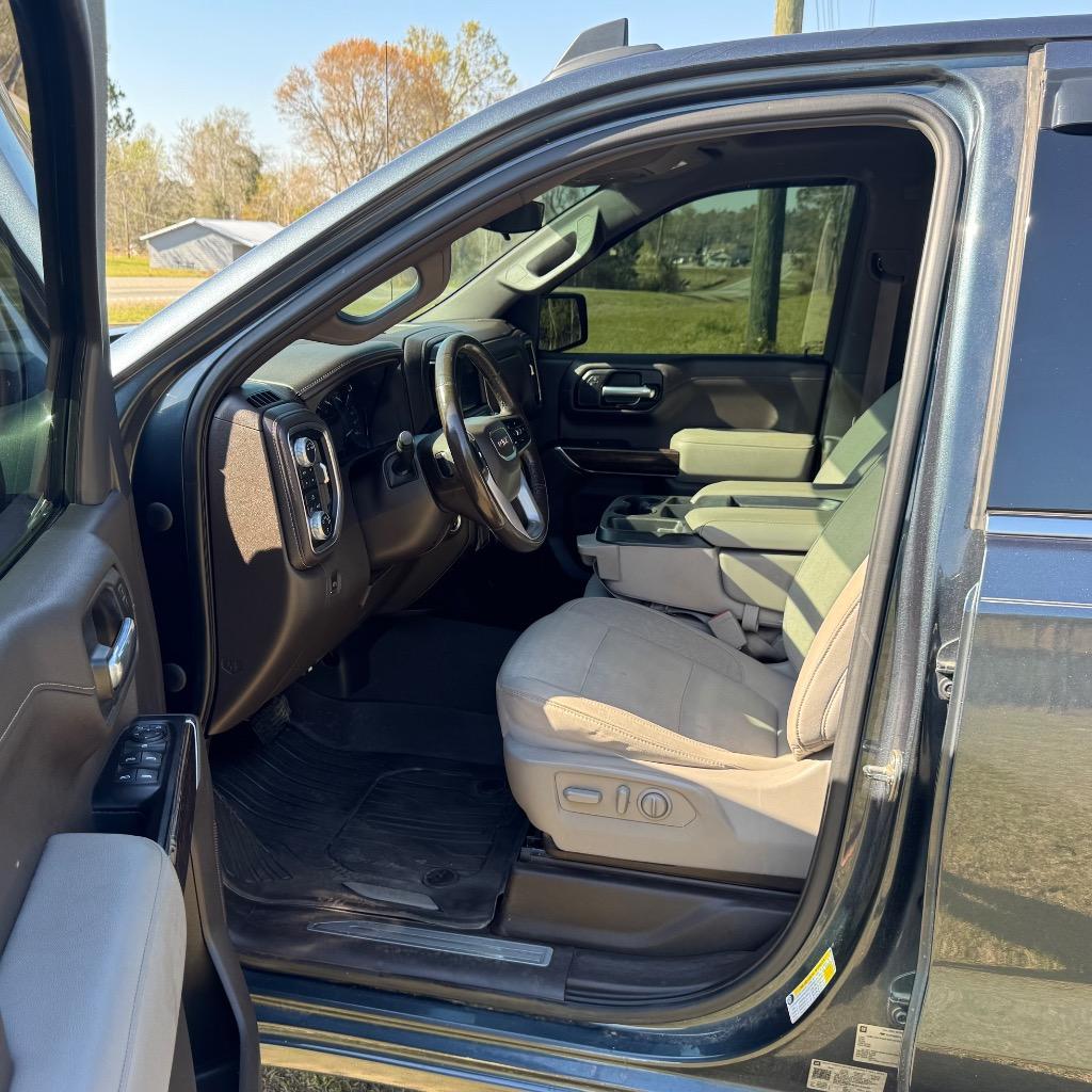 2020 GMC Sierra 1500 SLE photo