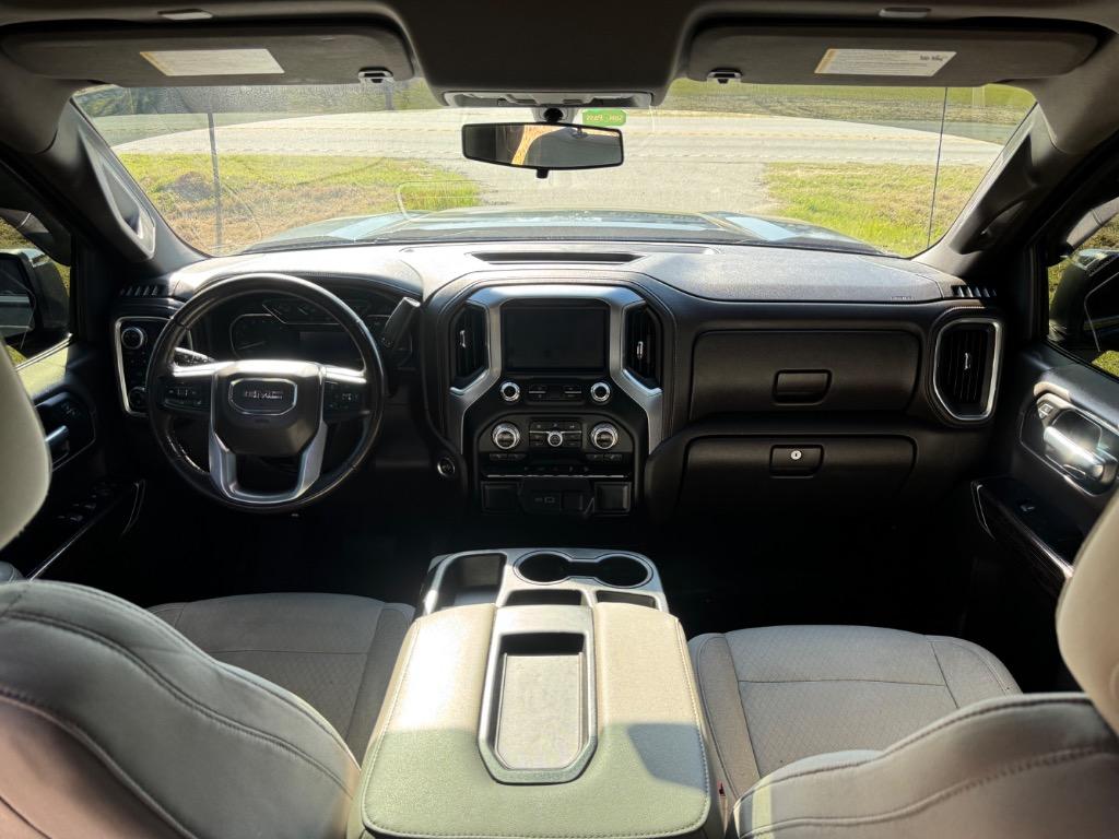 2020 GMC Sierra 1500 SLE photo