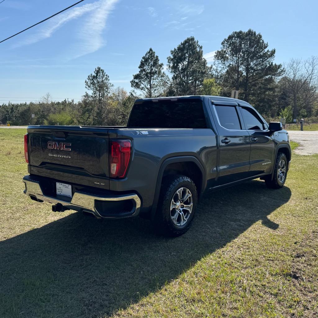 2020 GMC Sierra 1500 SLE photo