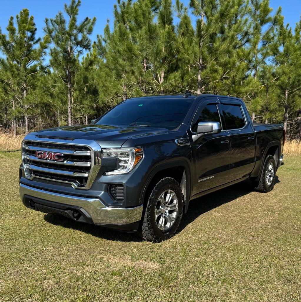 2020 GMC Sierra 1500 SLE photo