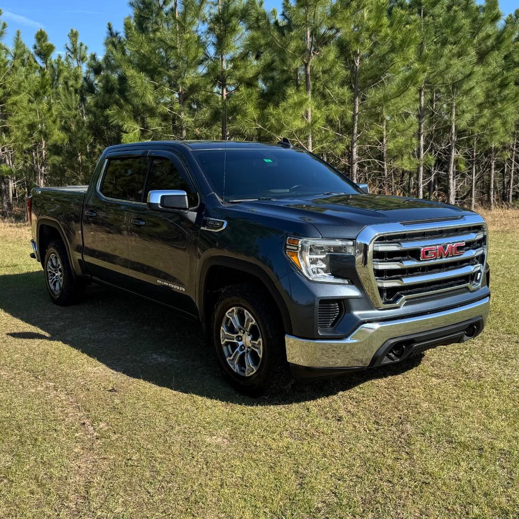 2020 GMC Sierra 1500 SLE photo
