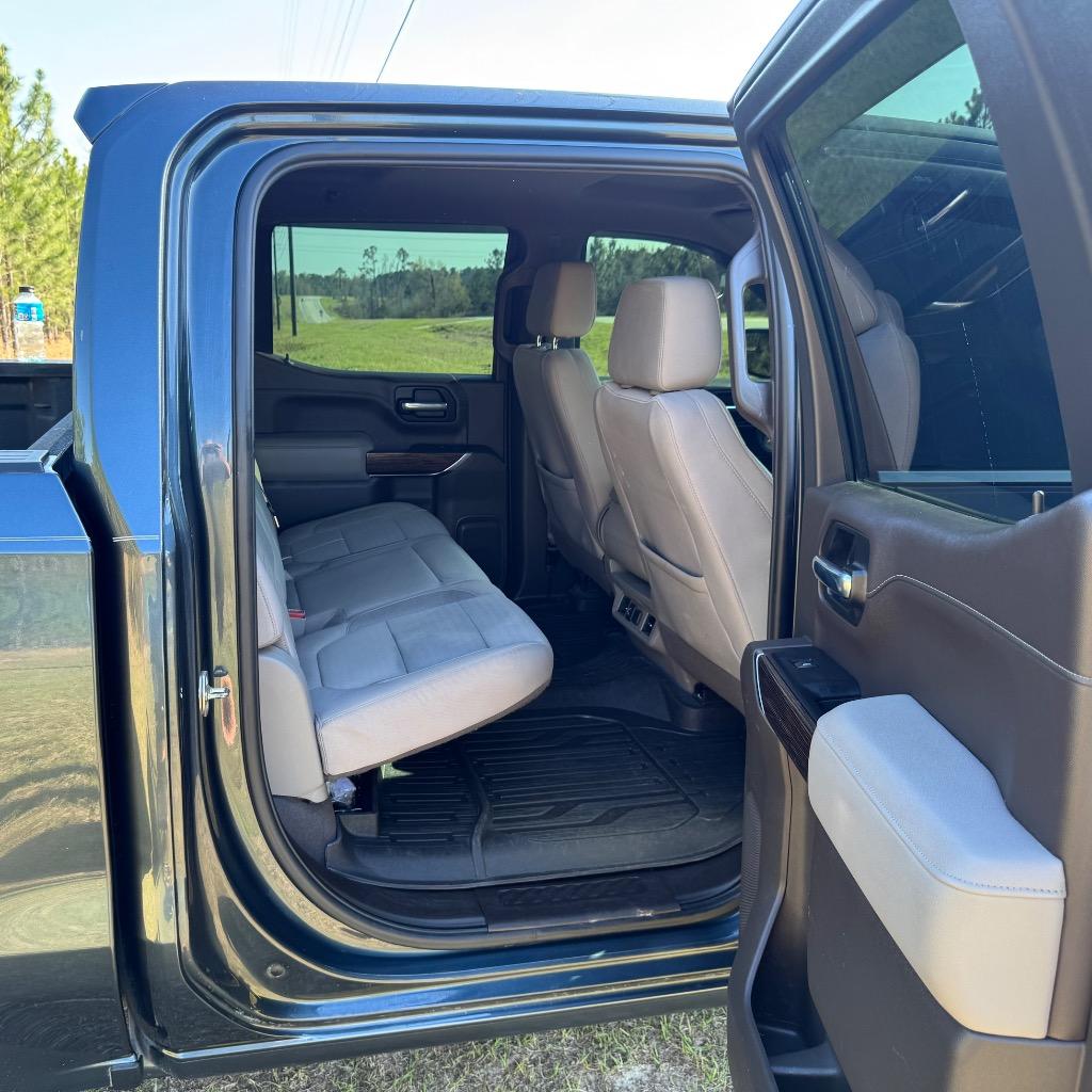 2020 GMC Sierra 1500 SLE photo