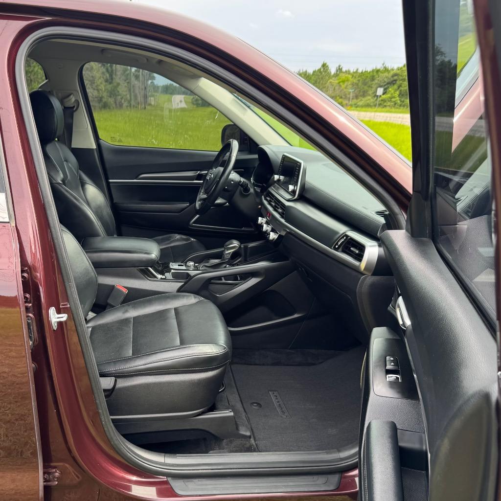 2020 Kia Telluride LX photo