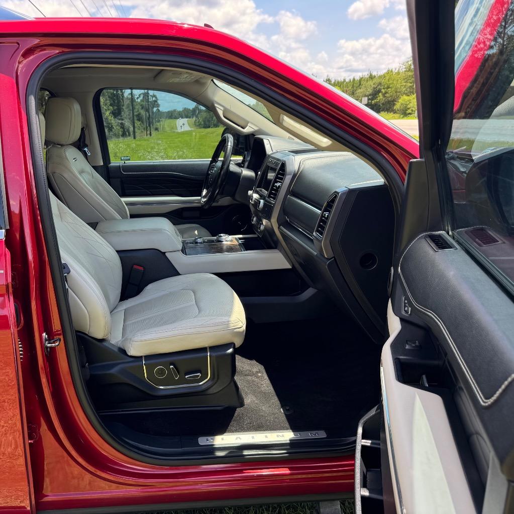 2019 Ford Expedition - $24,900