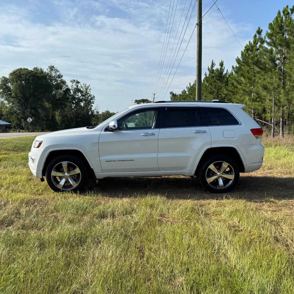 2014 Jeep Cherokee - $12,900