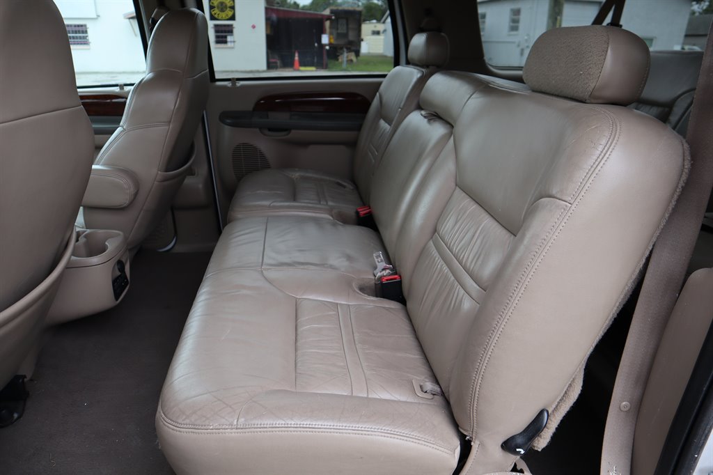 2001 Ford Excursion Limited photo