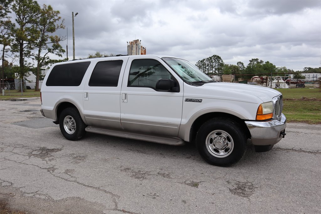2001 Ford Excursion Limited photo
