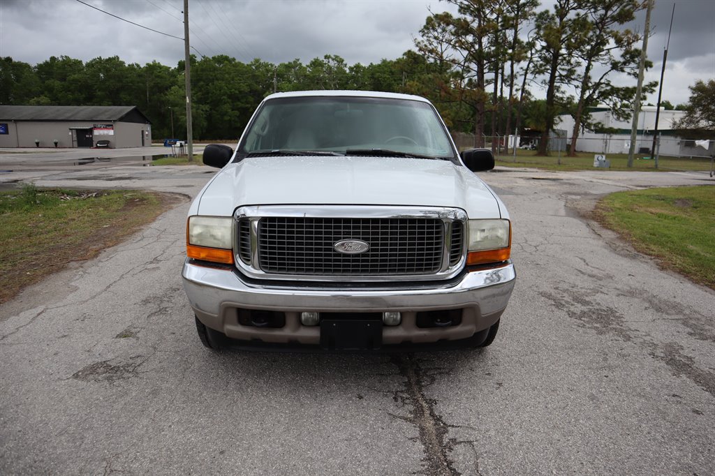 2001 Ford Excursion Limited photo