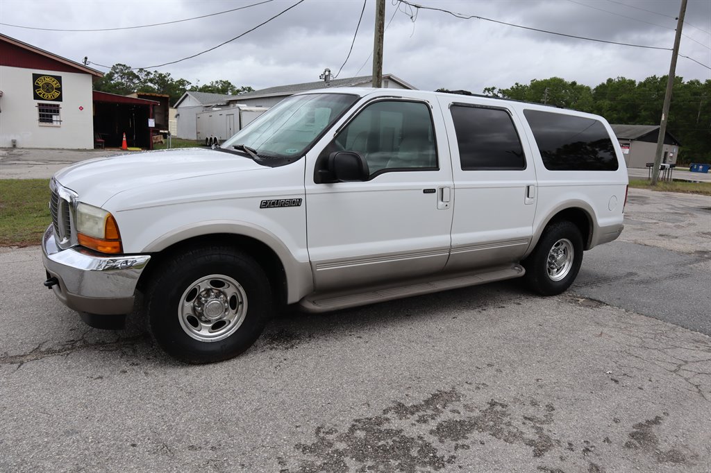 2001 Ford Excursion Limited photo