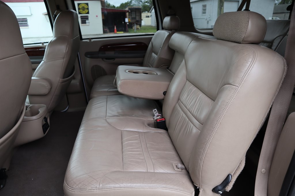 2001 Ford Excursion Limited photo