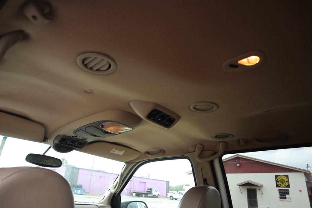 2001 Ford Excursion Limited photo