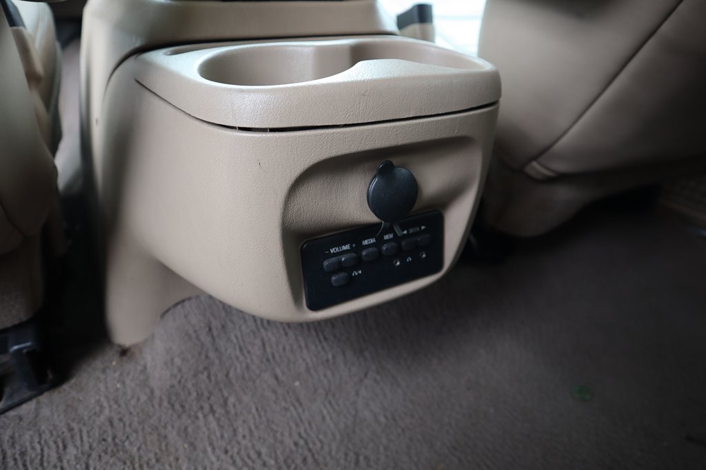 2001 Ford Excursion Limited photo
