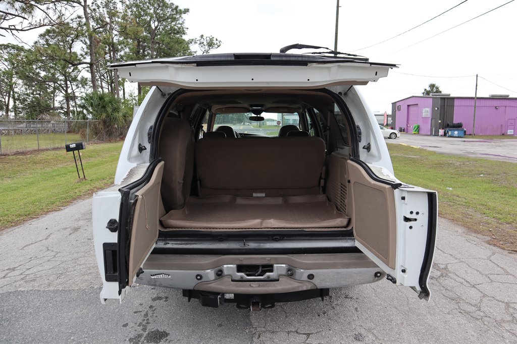2001 Ford Excursion Limited photo