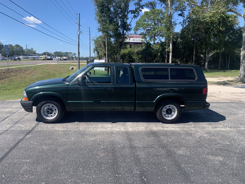 2003 Chevrolet S-10 Pickup - $5,995
