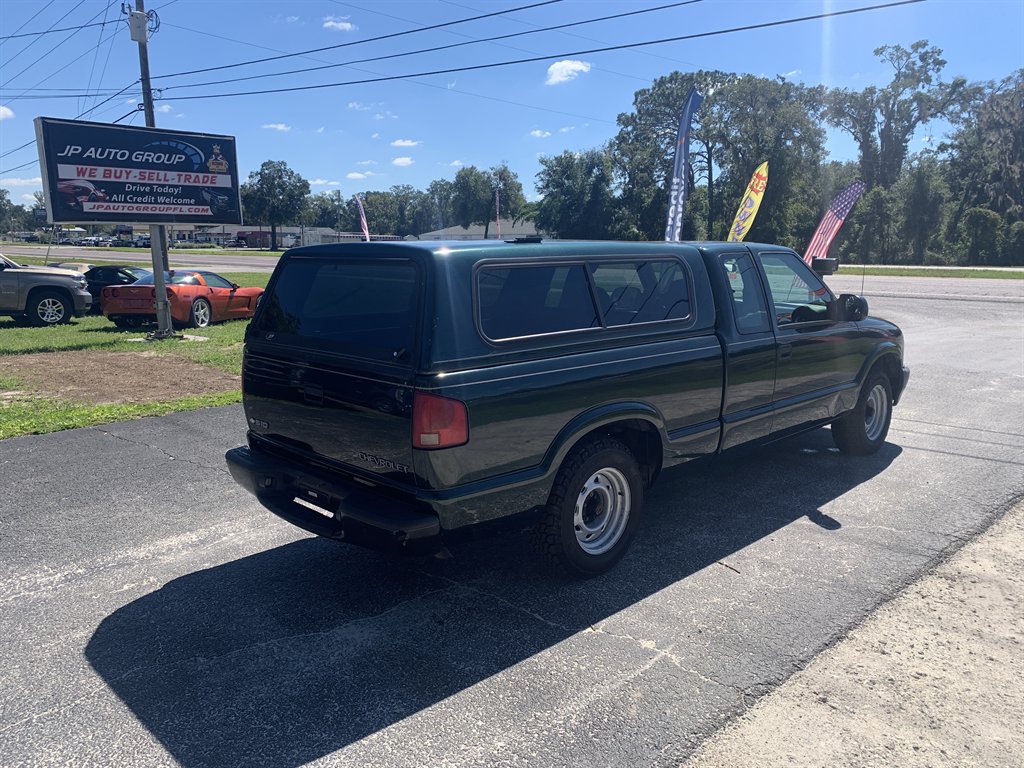 2003 Chevrolet S-10 Pickup - $5,995