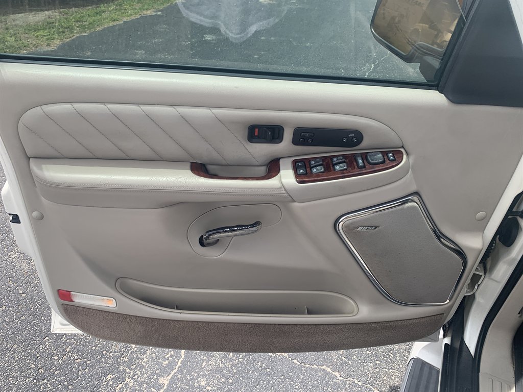 2004 Cadillac Escalade - $5,395