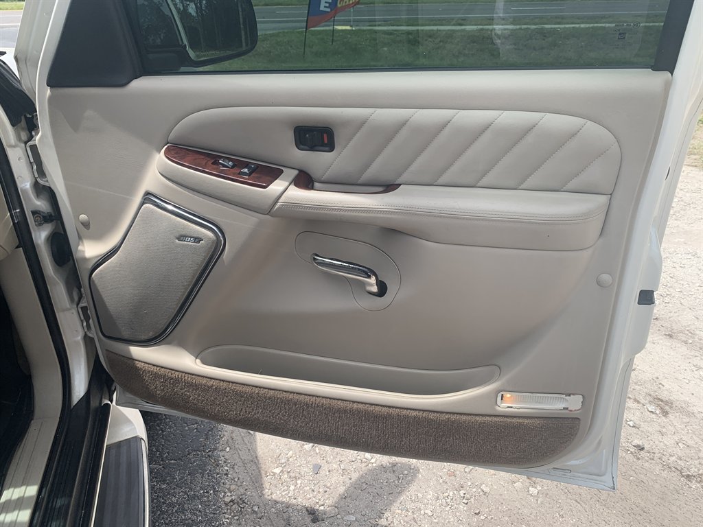 2004 Cadillac Escalade - $5,395