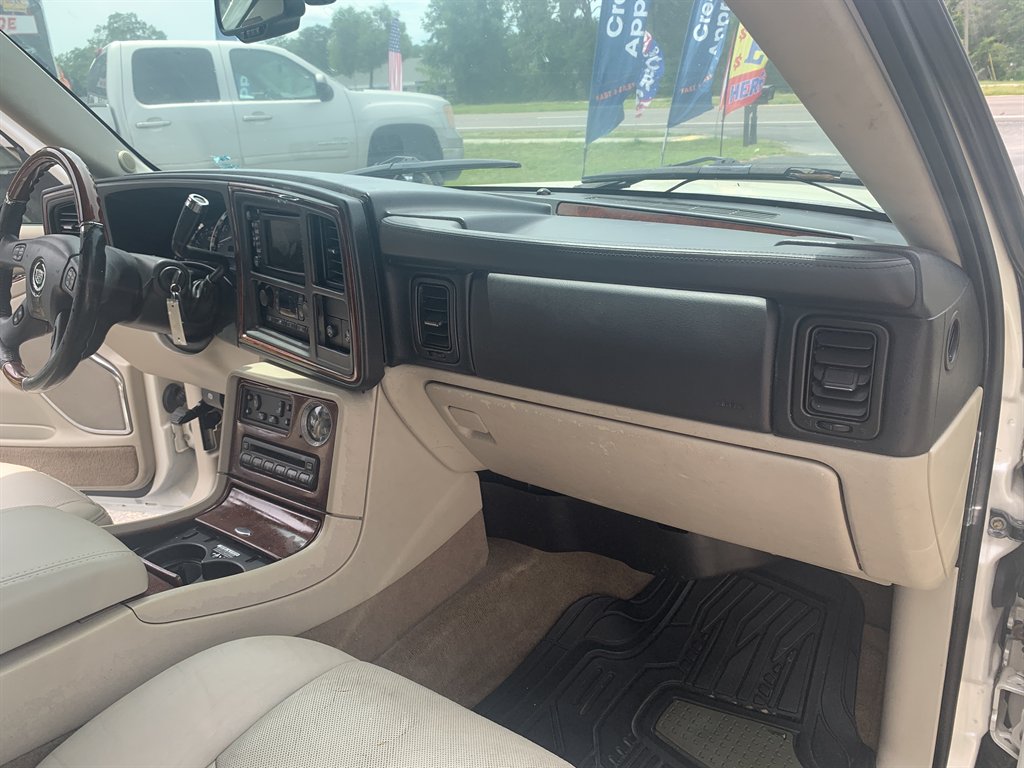 2004 Cadillac Escalade - $5,395