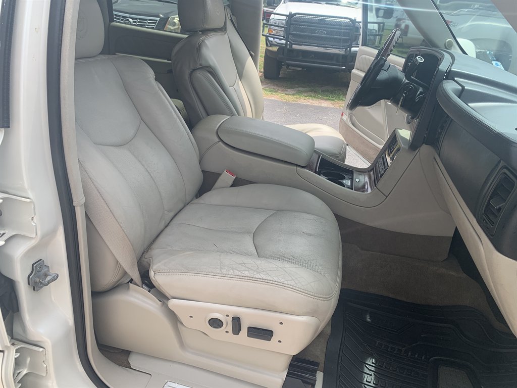 2004 Cadillac Escalade - $5,395