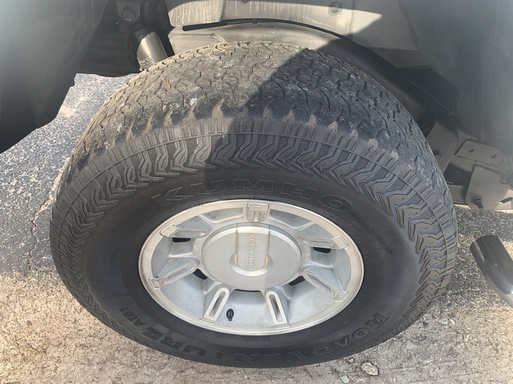 2004 HUMMER H2 - $10,595