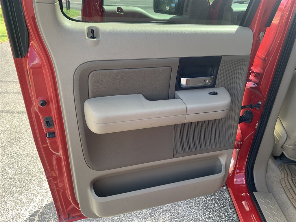 2004 Ford F-150 - $7,998