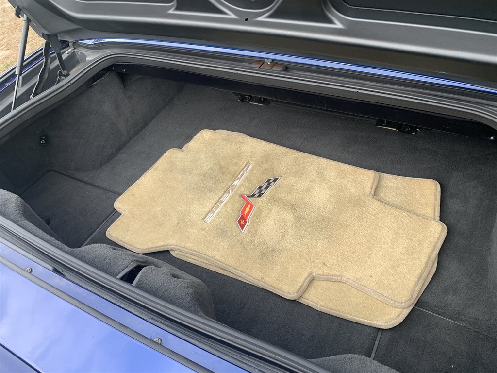 2005 Chevrolet Corvette - $21,595