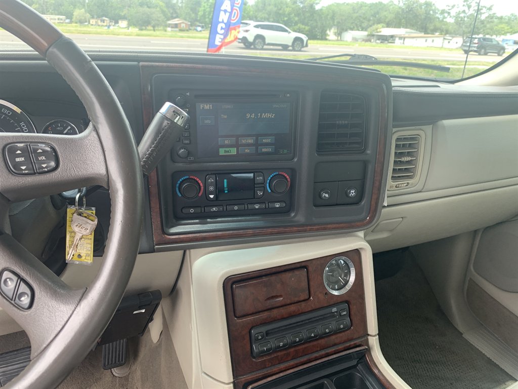 2005 Cadillac Escalade - $5,995