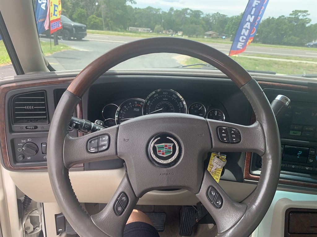 2005 Cadillac Escalade - $5,995