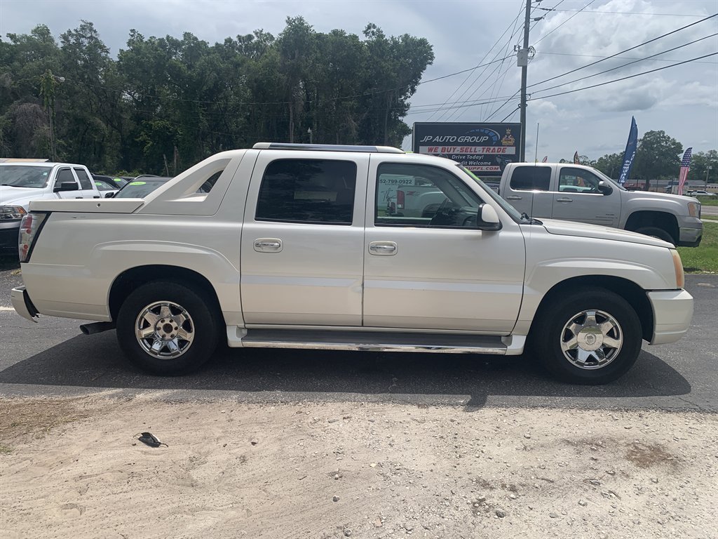 2005 Cadillac Escalade - $5,995