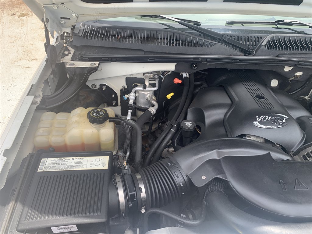 2005 Cadillac Escalade - $5,995