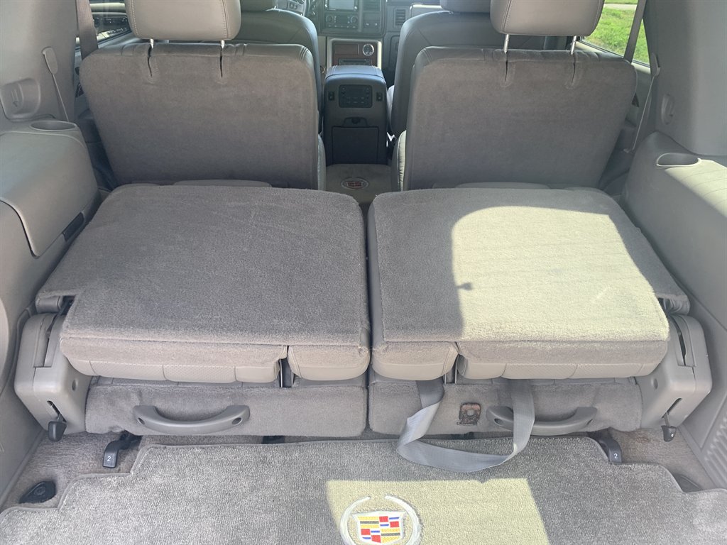 2006 Cadillac Escalade - $5,995