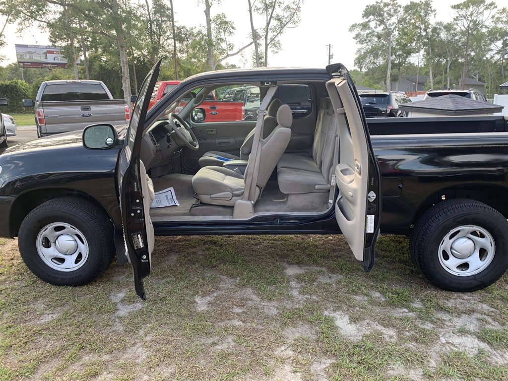 2006 Toyota Tundra - $7,995