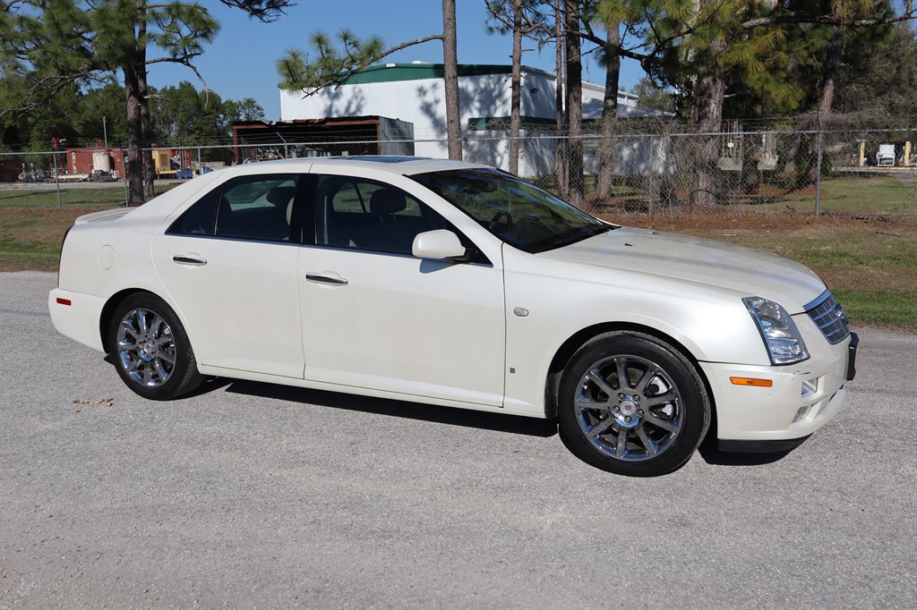 2007 Cadillac STS V8 photo