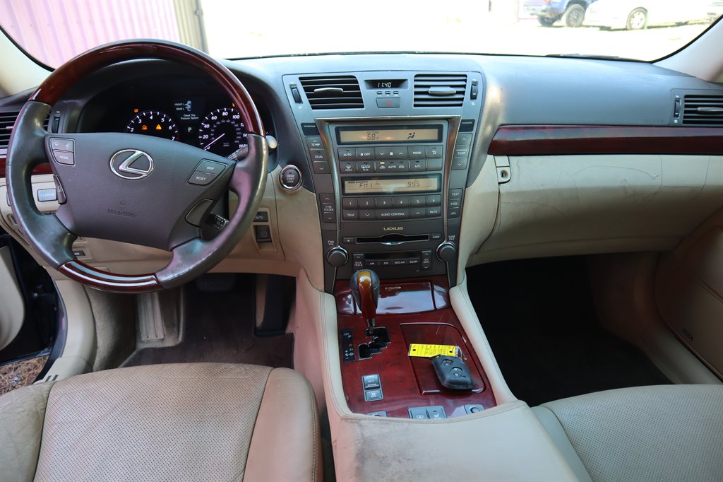 2008 Lexus LS 460 photo