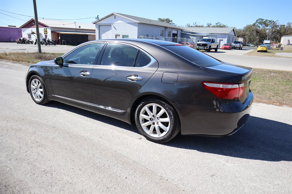 2008 Lexus LS 460 photo