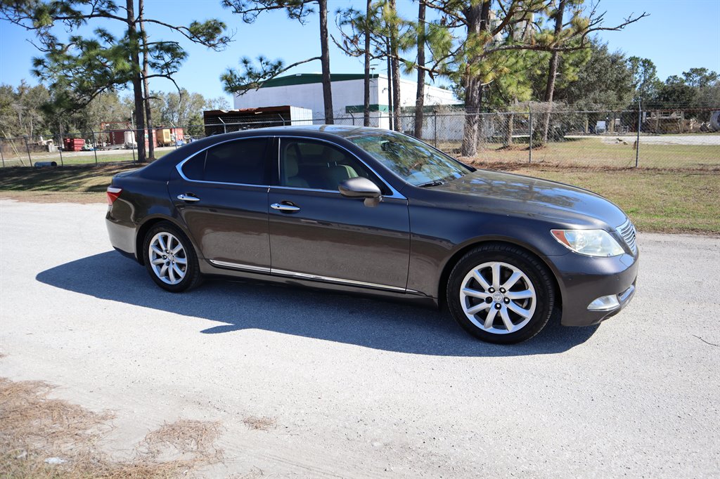 2008 Lexus LS 460 photo