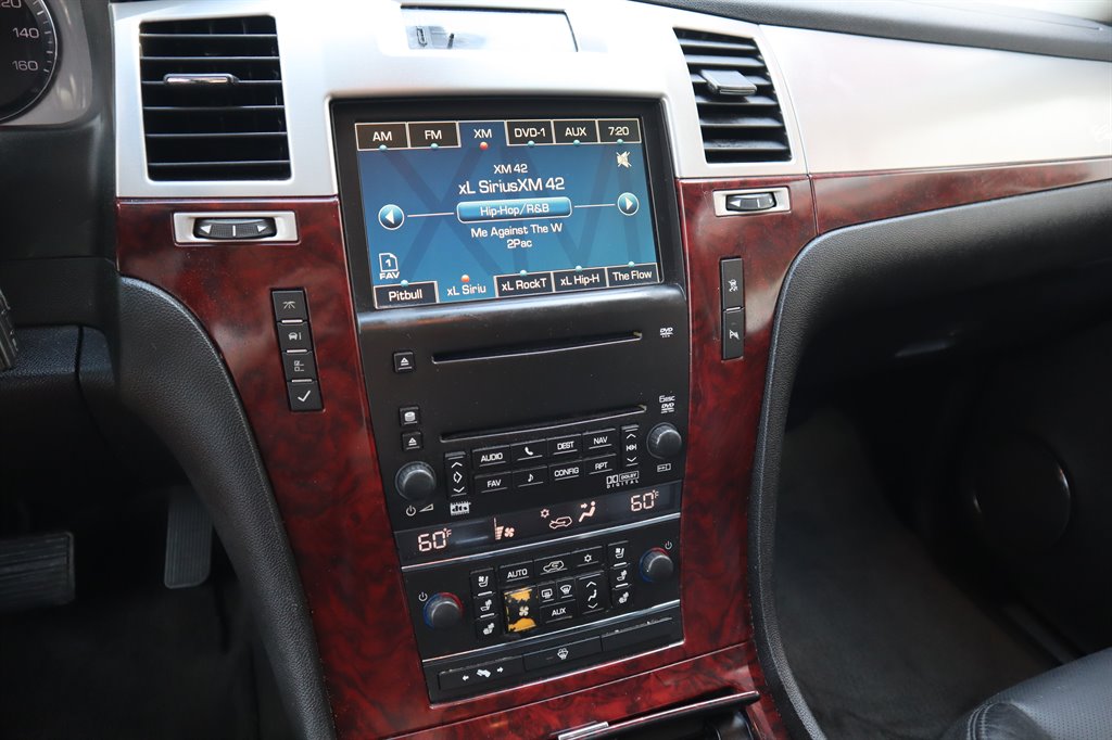2008 Cadillac Escalade photo