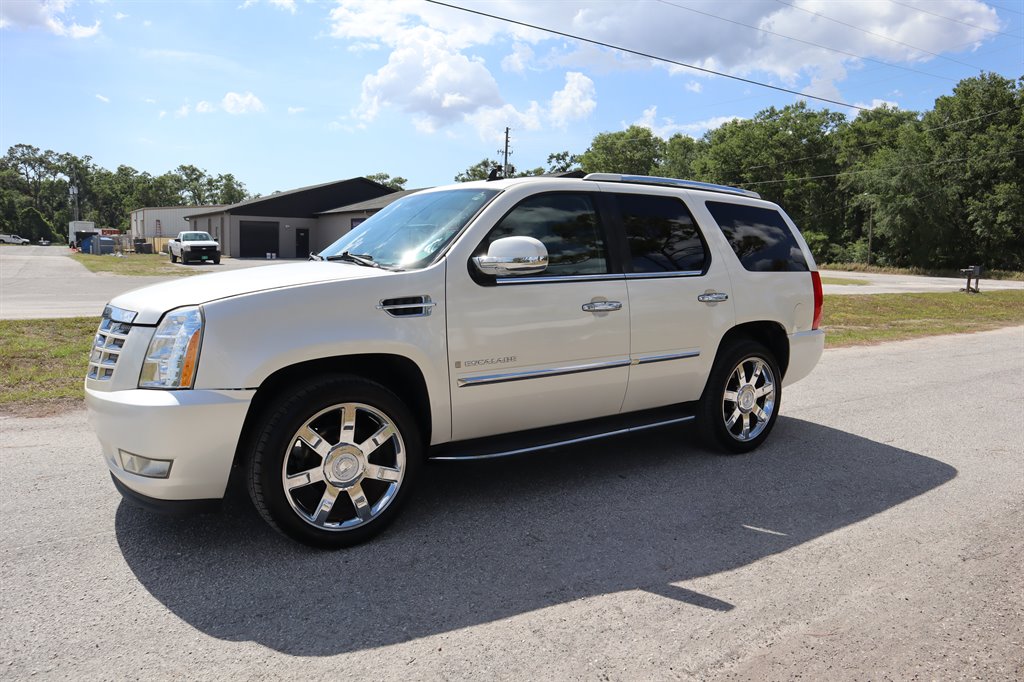 2008 Cadillac Escalade photo