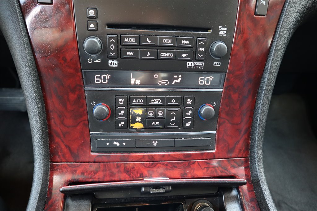 2008 Cadillac Escalade photo