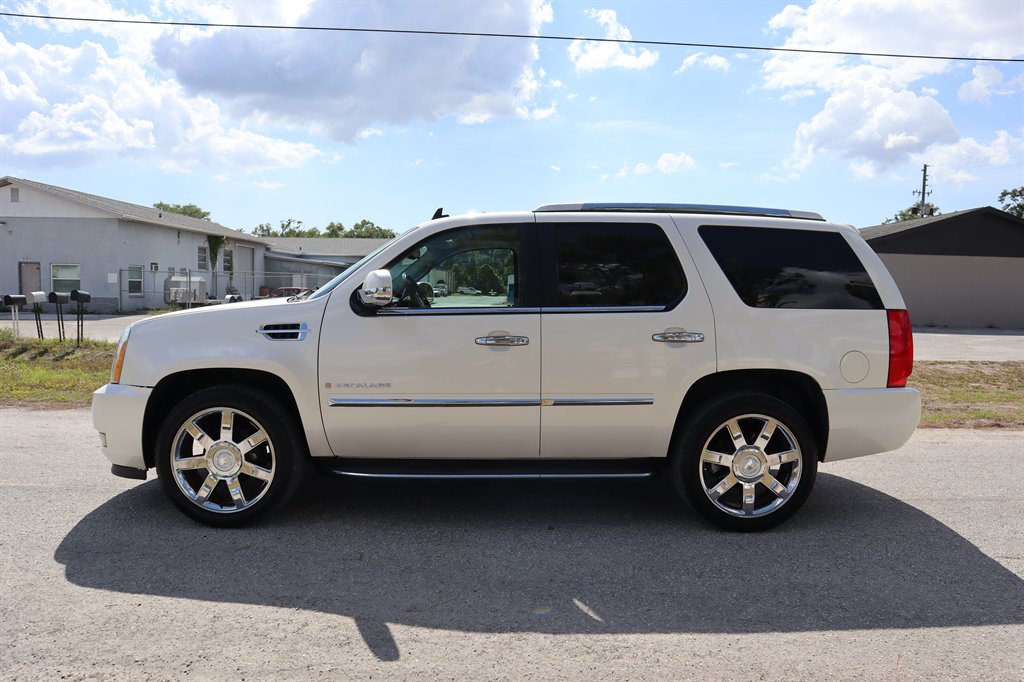 2008 Cadillac Escalade photo
