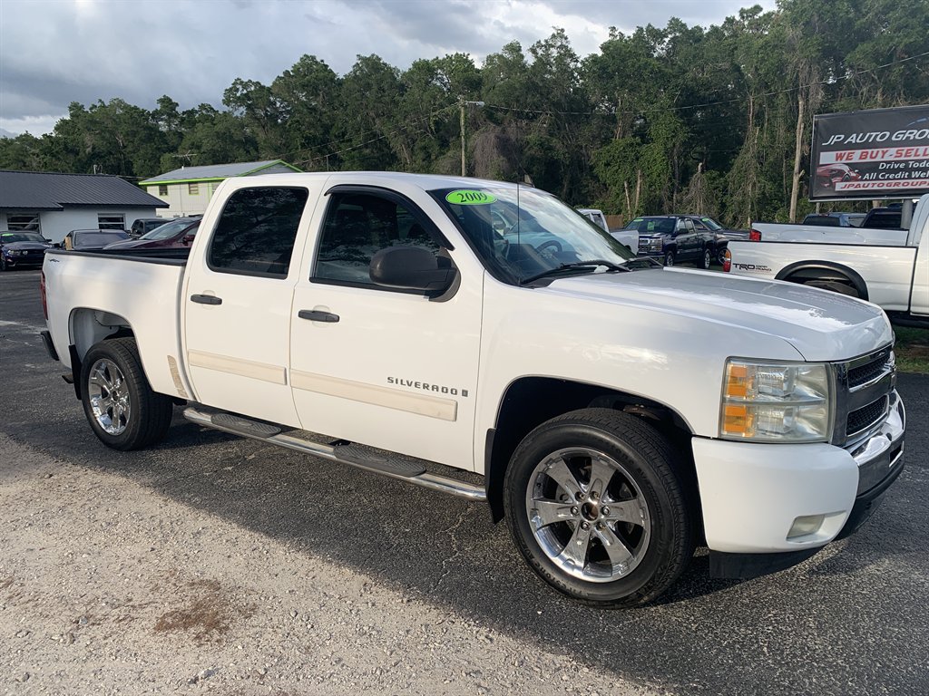 2009 Chevrolet Silverado - $6,995