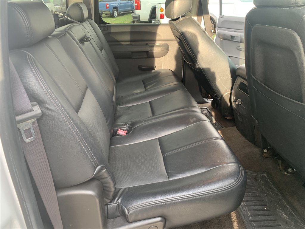 2009 Chevrolet Silverado - $6,995